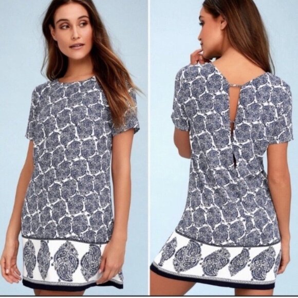 Lulu’s Taj Mahal Tour Blue Paisley Open Back Shift Dress Small - Picture 4 of 13